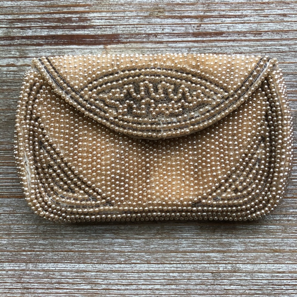 Antique Pearl Clutch
